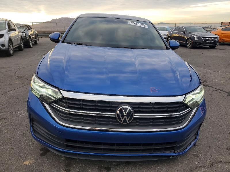 Photo 5 from auction – 2024 VOLKSWAGEN JETTA SE with VIN 3VW7M7BU1RM040686