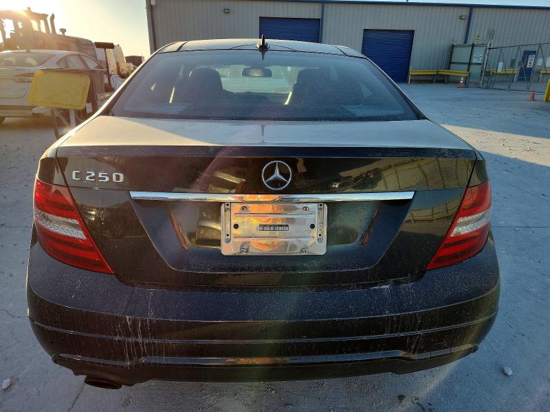Photo 6 from auction – 2012 MERCEDES-BENZ C-CLASS with VIN WDDGJ4HB5CF823796