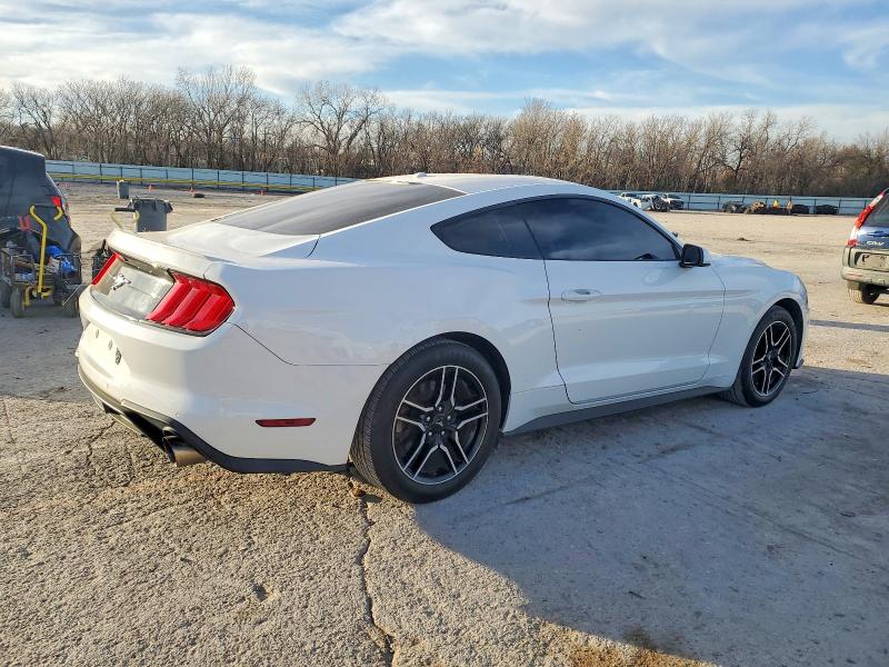 Photo 3 from auction – 2019 FORD MUSTANG with VIN 1FA6P8TH5K5120510