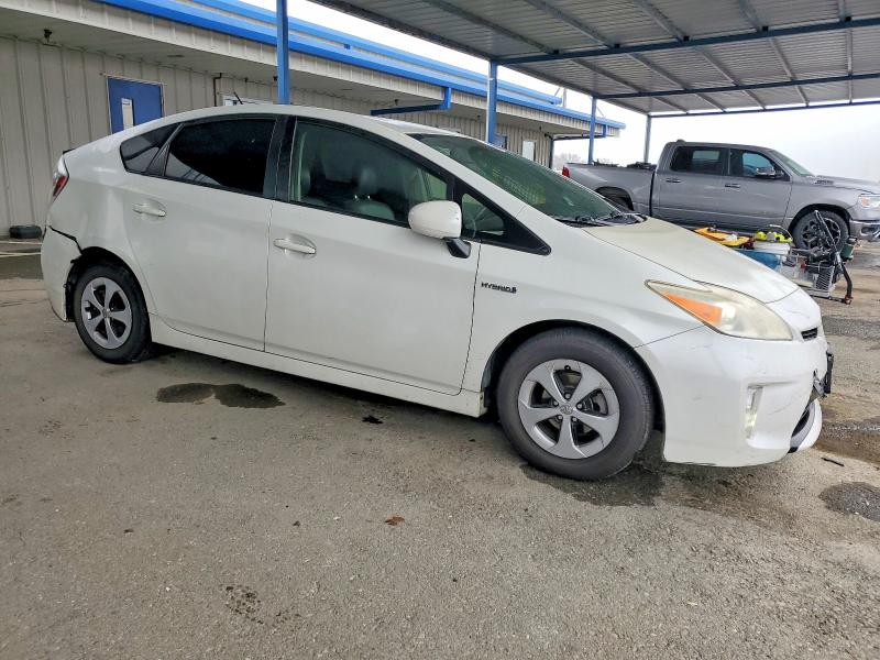 Photo 4 from auction – 2014 TOYOTA PRIUS with VIN JTDKN3DU7E1764762