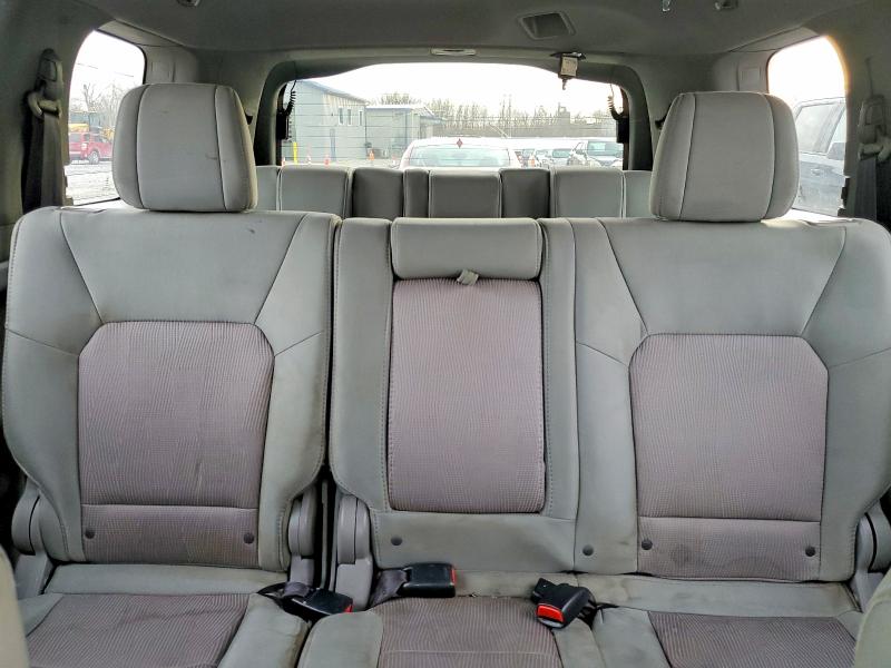 Фото 10 с аукциона – 2015 HONDA PILOT SE с VIN 5FNYF3H35FB004850