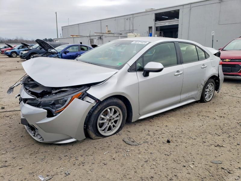 TOYOTA COROLLA LE 2022 with VIN JTDEAMDE4N3008687 - Photo from auction