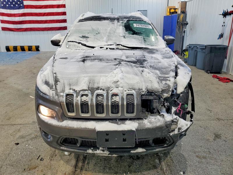 Photo 5 from auction – 2016 JEEP CHEROKEE L with VIN 1C4PJLCB6GW374307