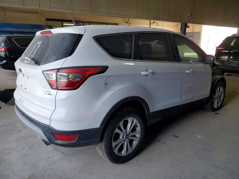 Photo 3 from auction – 2018 FORD ESCAPE SE with VIN 1FMCU9GD8JUA06424
