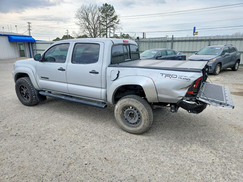Photo 2 from auction – 2011 TOYOTA TACOMA DOU with VIN 3TMLU4EN4BM062272