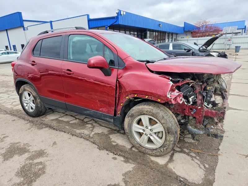 Photo 4 from auction – 2021 CHEVROLET TRAX with VIN KL7CJPSM3MB374337