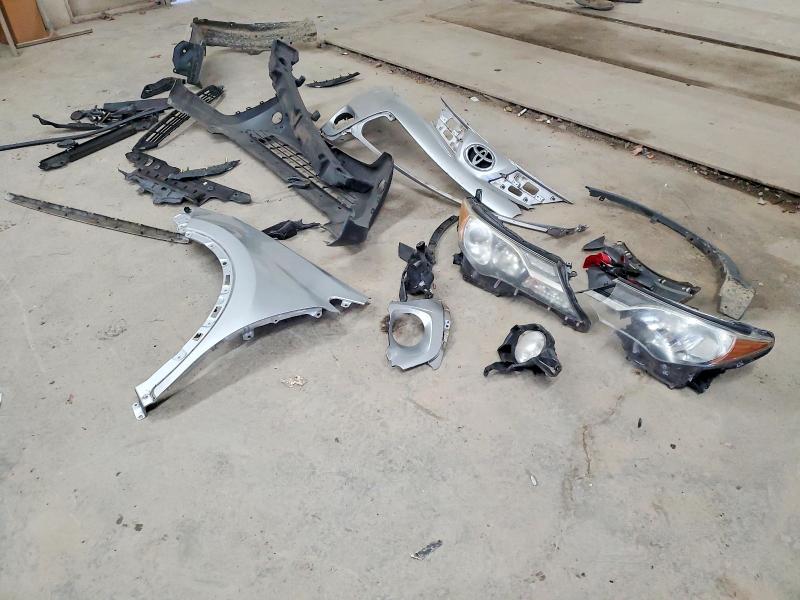 Photo 13 from auction – 2014 TOYOTA RAV4 LIMIT with VIN 2T3YFREV3EW127855