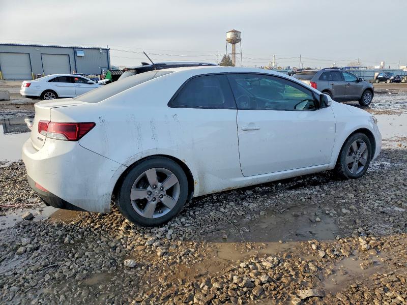 Foto 3 de la subasta – 2011 KIA FORTE EX con VIN KNAFU6A20B5319368