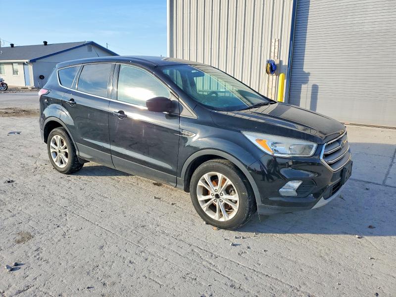 Photo 4 from auction – 2017 FORD ESCAPE SE with VIN 1FMCU0GD4HUE04638