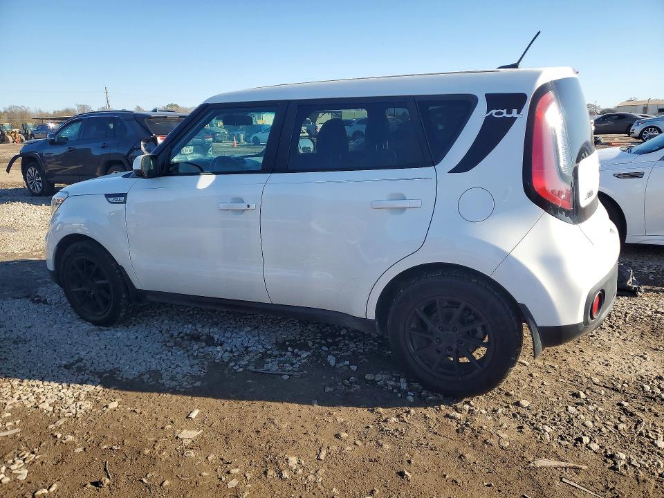 Photo 2 from auction – 2017 KIA SOUL with VIN KNDJN2A27H7450877
