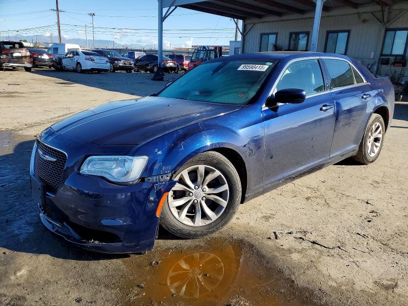 CHRYSLER 300 2015 with VIN 2C3CCAAG2FH931419 - Photo from auction