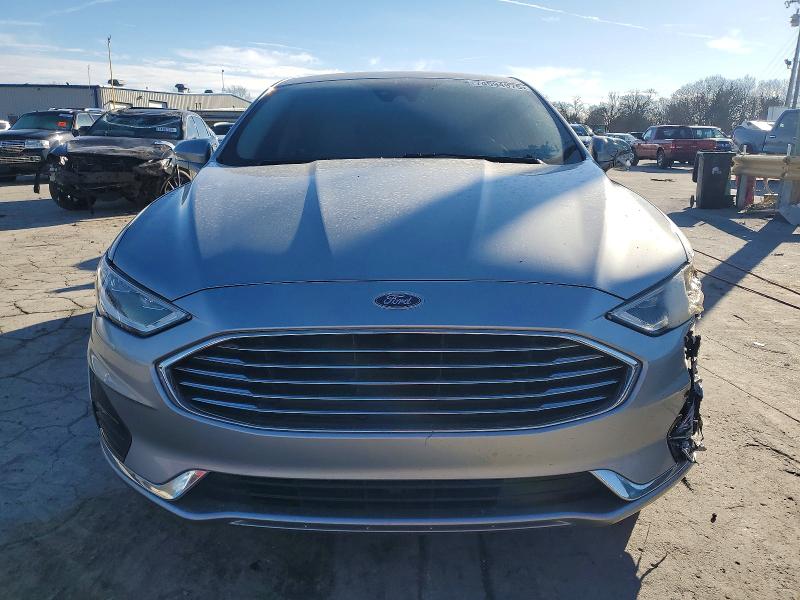 Photo 5 from auction – 2020 FORD FUSION with VIN 3FA6P0CD2LR115648