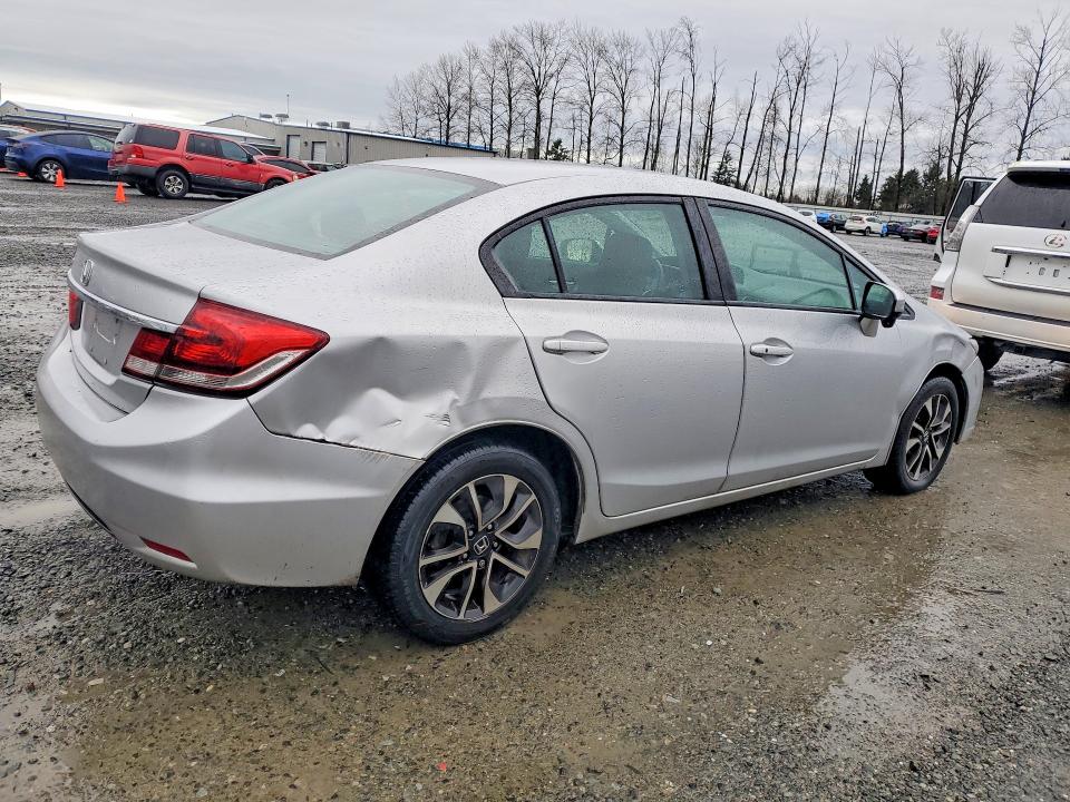 Photo 3 from auction – 2015 HONDA CIVIC with VIN 19XFB2F83FE205874