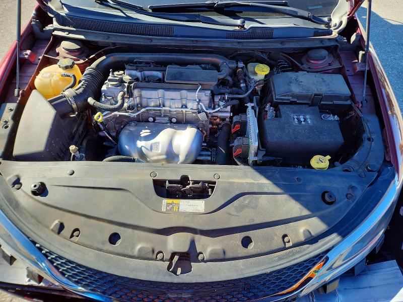 Photo 11 from auction – 2016 CHRYSLER 200 LIMITE with VIN 1C3CCCAB8GN181775