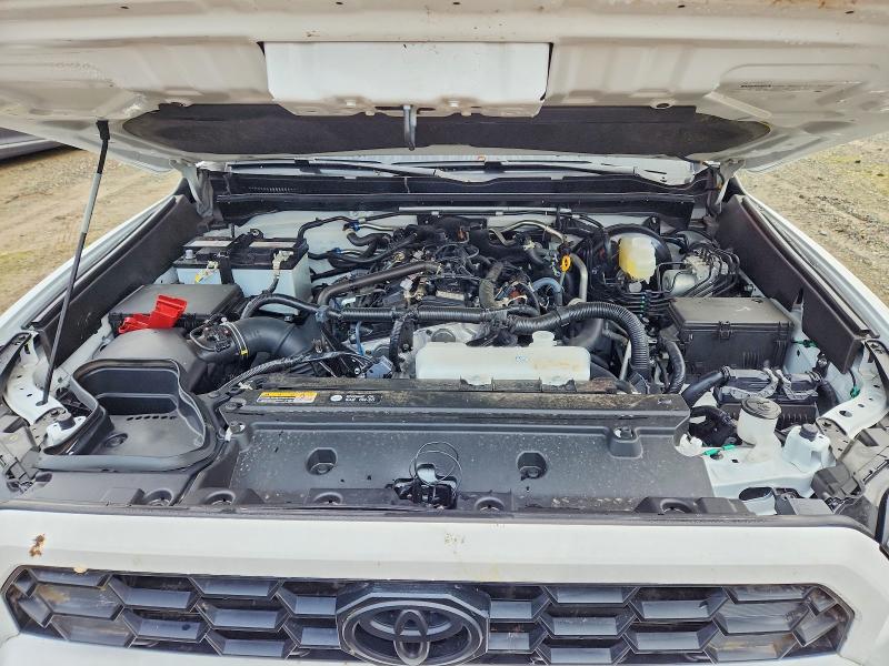 Photo 12 from auction – 2025 TOYOTA 4RUNNER with VIN JTEVA5BR4S5034875