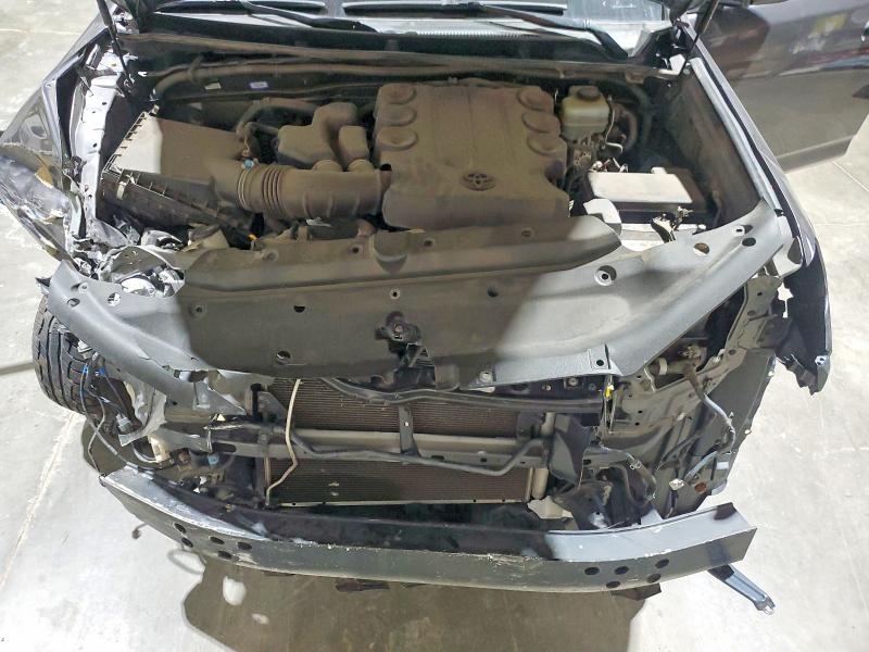Photo 11 from auction – 2015 TOYOTA 4RUNNER SR with VIN JTEZU5JR0F5098427