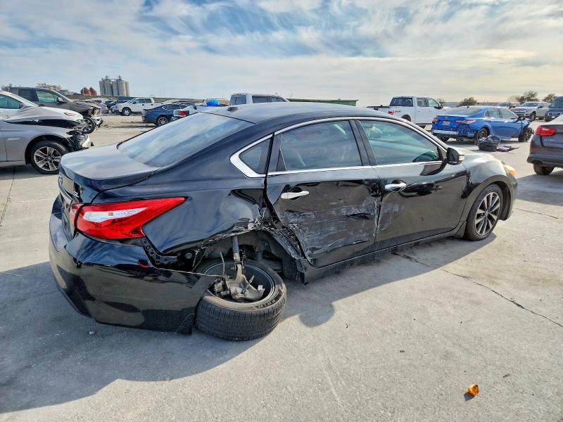 Photo 3 from auction – 2016 NISSAN ALTIMA 2.5 with VIN 1N4AL3AP1GC193654