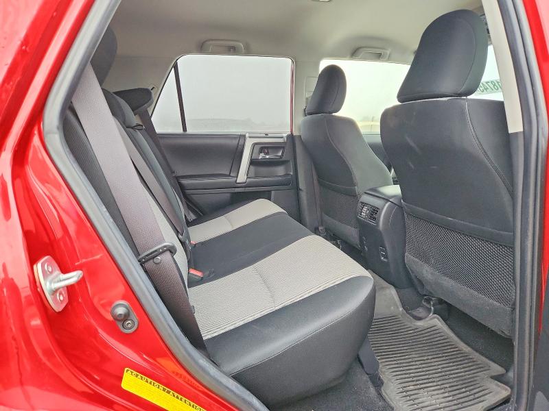 Photo 11 from auction – 2018 TOYOTA 4RUNNER SR with VIN JTEBU5JRXJ5608017