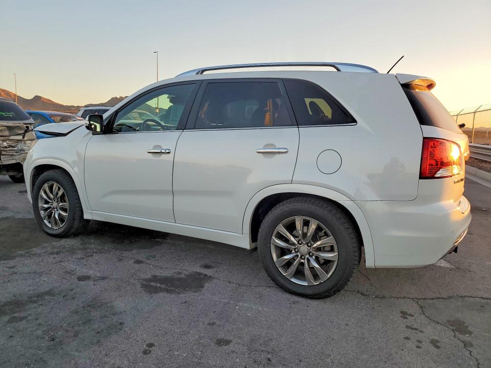 Photo 2 from auction – 2013 KIA SORENTO with VIN 5XYKW4A24DG343019