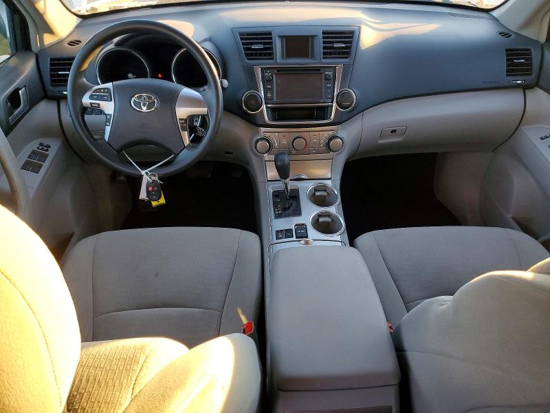 Photo 8 from auction – 2013 TOYOTA HIGHLANDER with VIN 5TDBK3EH6DS232575