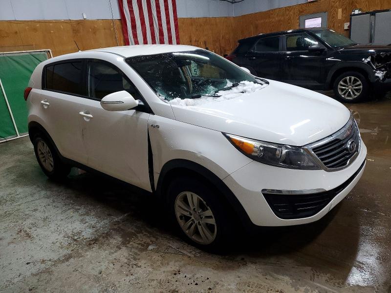 Photo 4 from auction – 2011 KIA SPORTAGE L with VIN KNDPBCA28B7044011