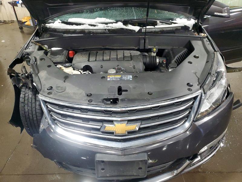Photo 12 from auction – 2017 CHEVROLET TRAVERSE L with VIN 1GNKVGKD5HJ125611