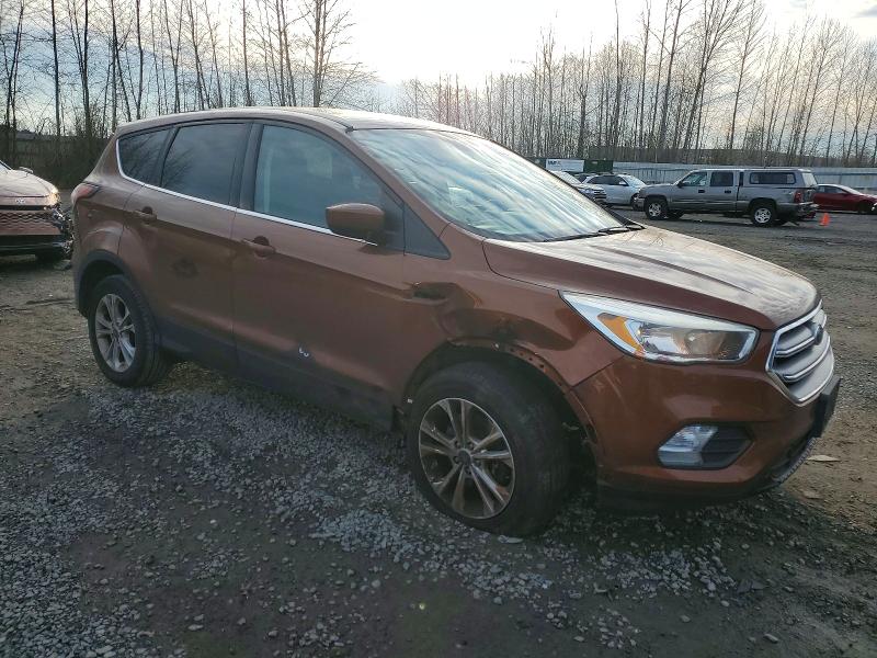 Photo 4 from auction – 2017 FORD ESCAPE SE with VIN 1FMCU9G95HUE97945