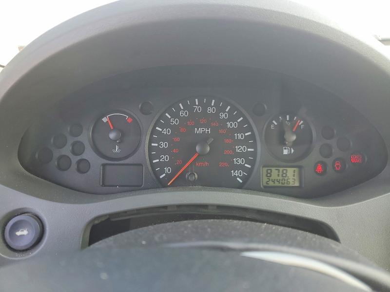 Photo 9 from auction – 2005 FORD FOCUS with VIN 1FAFP34NX5W256167