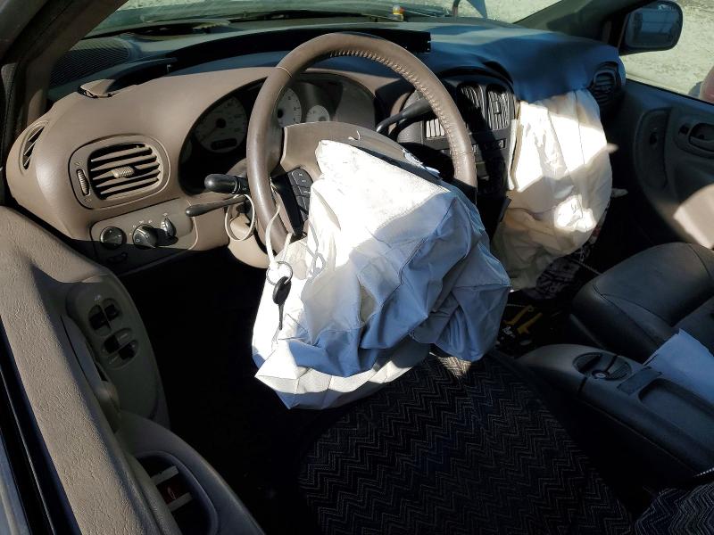Photo 8 from auction – 2003 DODGE GRAND CARA with VIN 2D4GP54L63R107921