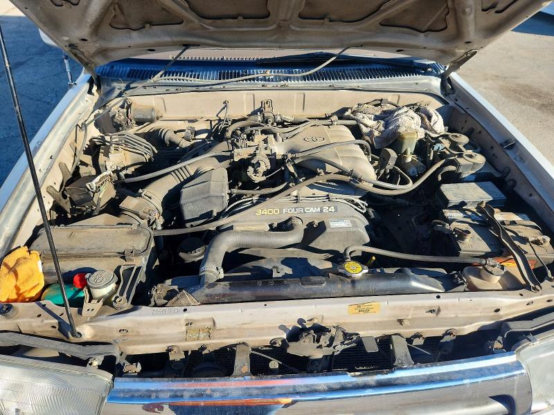 Photo 11 from auction – 1998 TOYOTA 4RUNNER SR with VIN JT3GN86R9W0075264