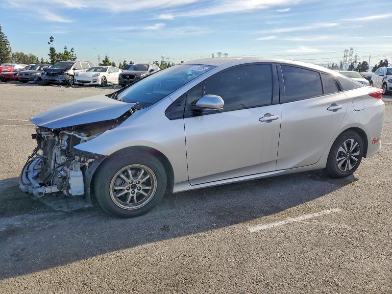 TOYOTA PRIUS PRIME 2017 with VIN JTDKARFP9H3067186 - Photo from auction
