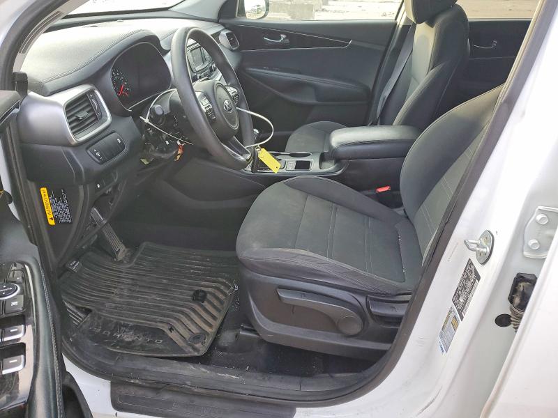 Photo 7 from auction – 2017 KIA SORENTO LX with VIN 5XYPGDA56HG325639