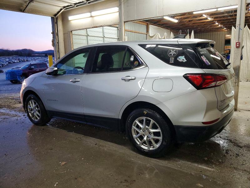 Photo 2 from auction – 2022 CHEVROLET EQUINOX LT with VIN 3GNAXKEV8NL243878