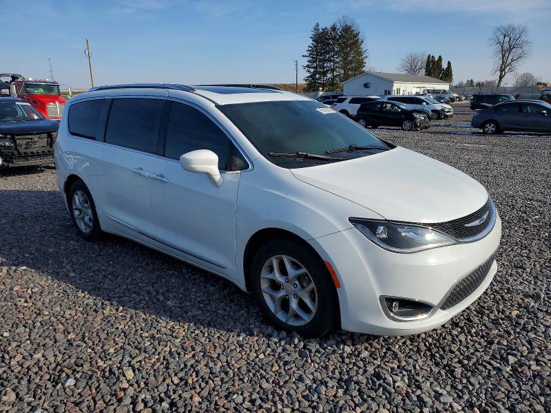 Photo 4 from auction – 2018 CHRYSLER PACIFICA with VIN 2C4RC1EG9JR353113