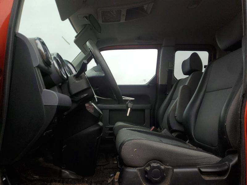 Photo 7 from auction – 2004 HONDA ELEMENT EX with VIN 5J6YH285X4L800438