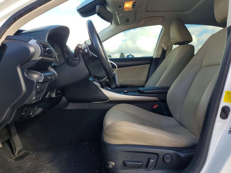 Photo 7 from auction – 2019 LEXUS IS 300 with VIN JTHBA1D25K5091987