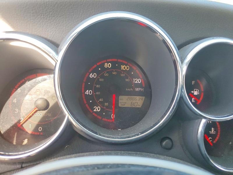 Photo 9 from auction – 2005 TOYOTA COROLLA MATRIX with VIN 2T1KR32E95C508750
