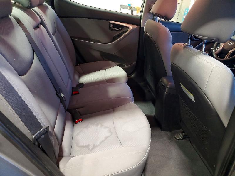 Photo 10 from auction – 2013 HYUNDAI ELANTRA with VIN 5NPDH4AE9DH352174