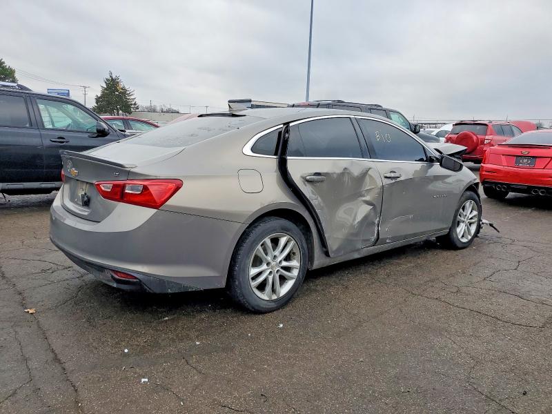 Photo 3 from auction – 2017 CHEVROLET MALIBU LT with VIN 1G1ZE5STXHF162135