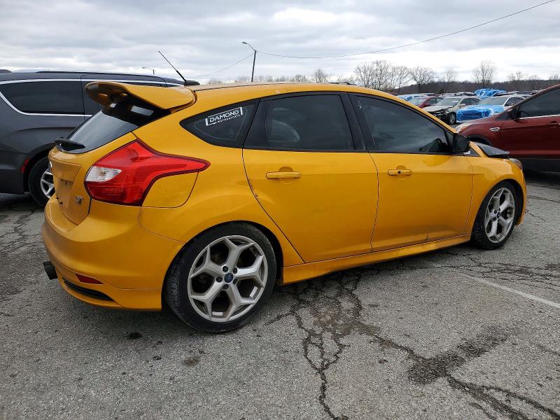Photo 3 from auction – 2013 FORD FOCUS with VIN 1FADP3L93DL231042