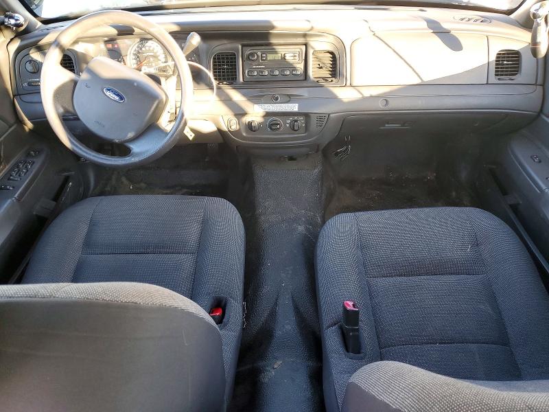 Photo 8 from auction – 2005 FORD CROWN VICT with VIN 2FAFP71W65X157290