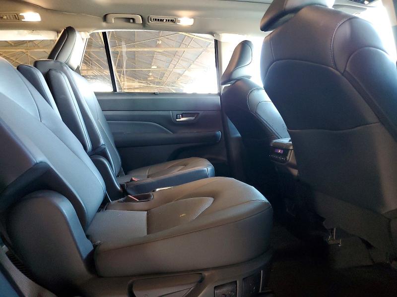 Photo 11 from auction – 2025 TOYOTA GRAND HIGHLANDER with VIN 5TDAAAA53SS030921