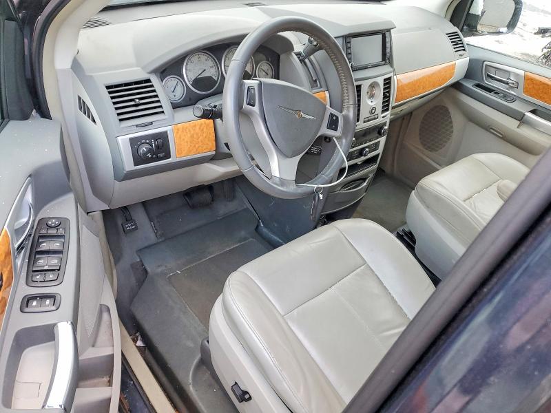 Photo 8 from auction – 2008 CHRYSLER TOWN & COU with VIN 2A8HR64X98R814922