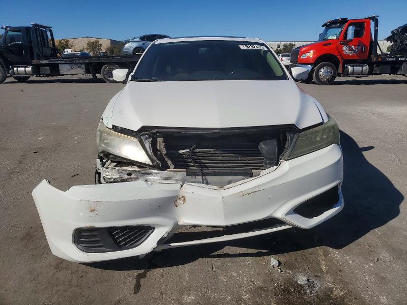 Photo 5 from auction – 2017 ACURA ILX PREMIU with VIN 19UDE2F75HA013837