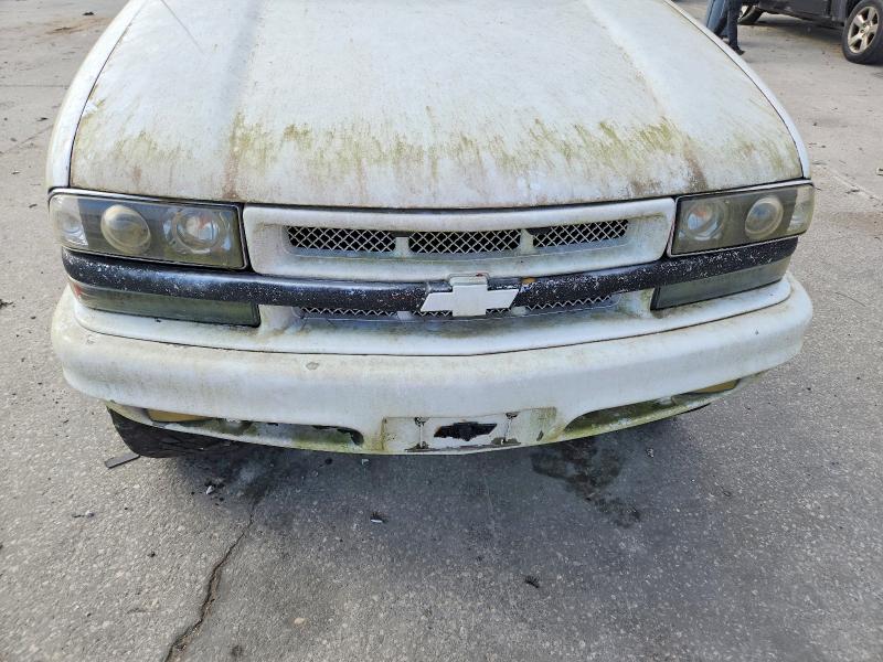 Photo 11 from auction – 2003 GMC SONOMA with VIN 1GTCS19X938226430