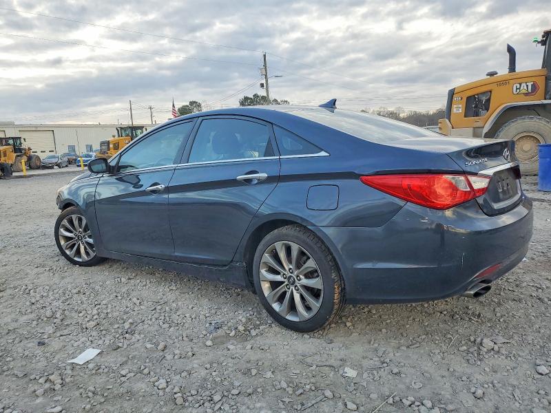 Photo 2 from auction – 2011 HYUNDAI SONATA SE with VIN 5NPEC4AC7BH082327