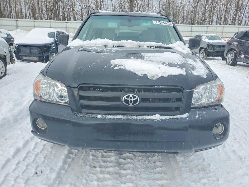 Photo 5 from auction – 2004 TOYOTA HIGHLANDER with VIN JTEEP21A040045588