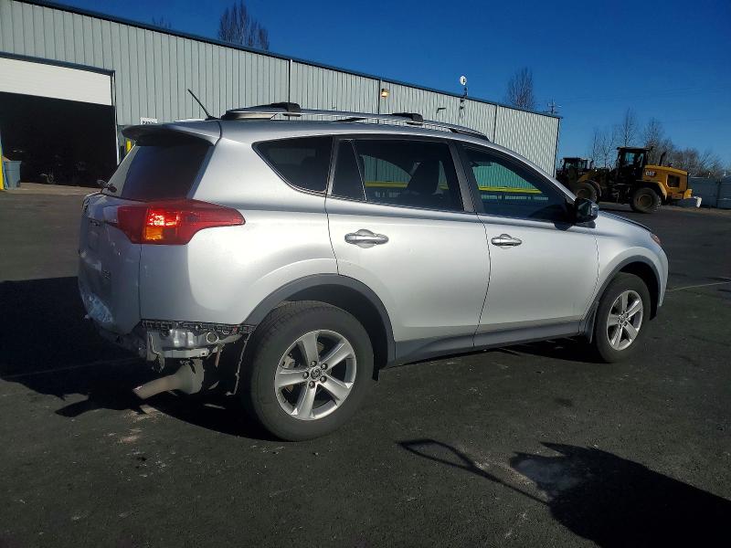 Photo 3 from auction – 2015 TOYOTA RAV4 XLE with VIN 2T3RFREVXFW390513