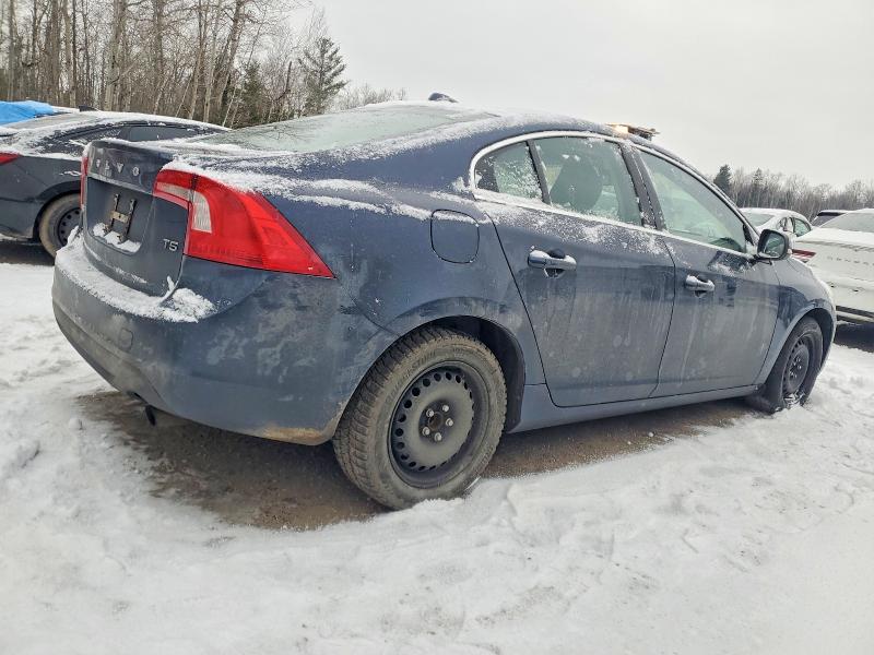Photo 3 from auction – 2012 VOLVO S60 T5 with VIN YV1622FS2C2130759