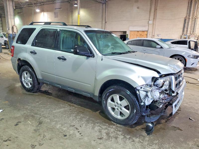 Photo 4 from auction – 2009 FORD ESCAPE with VIN 1FMCU03779KC85691